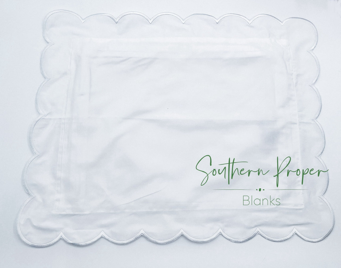 Pillowcase - Scalloped edge