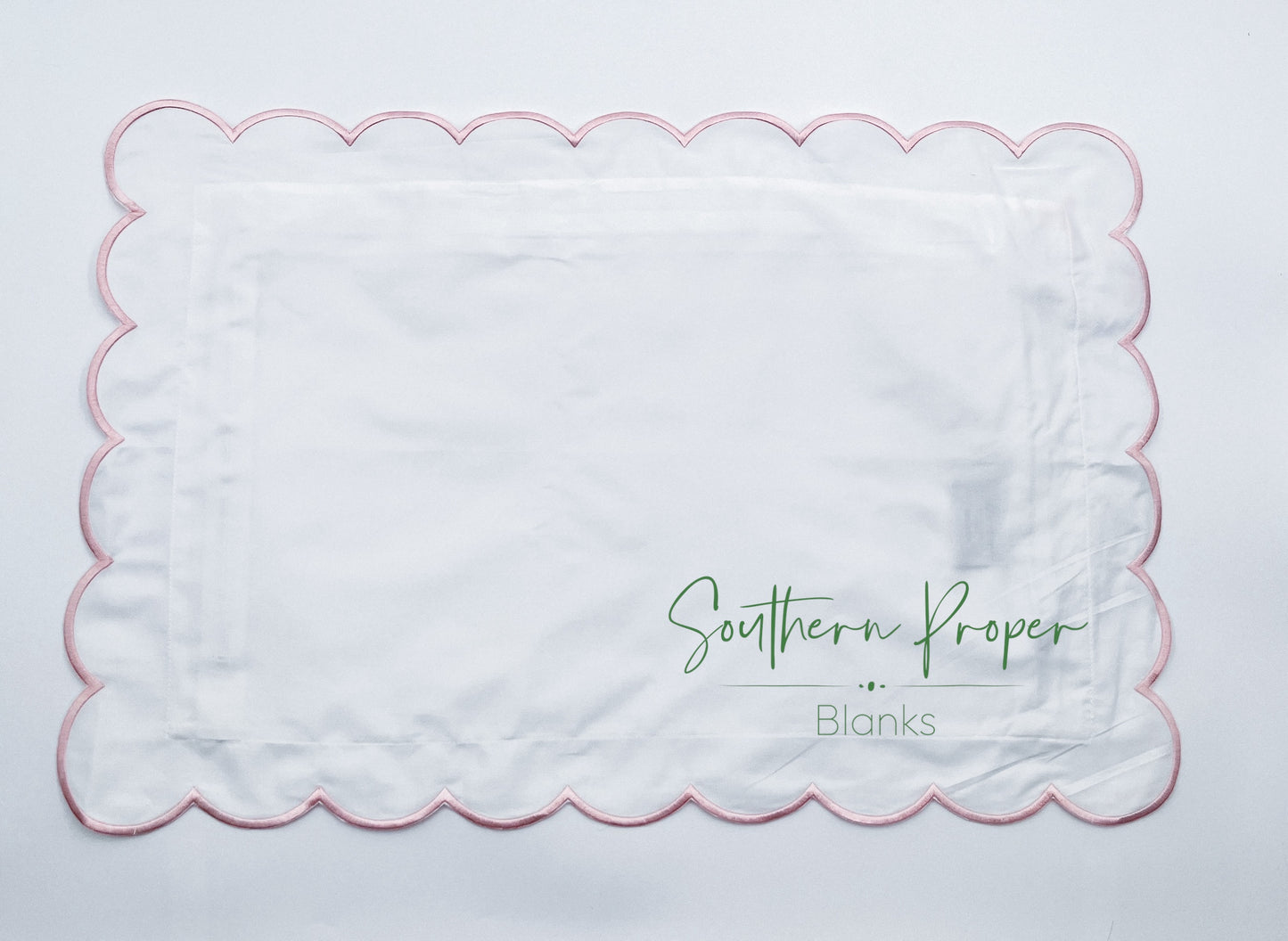 Pillowcase - Scalloped edge